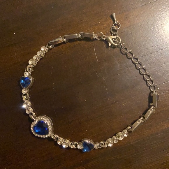 Jewelry - 🛍️ *FREE bracelet